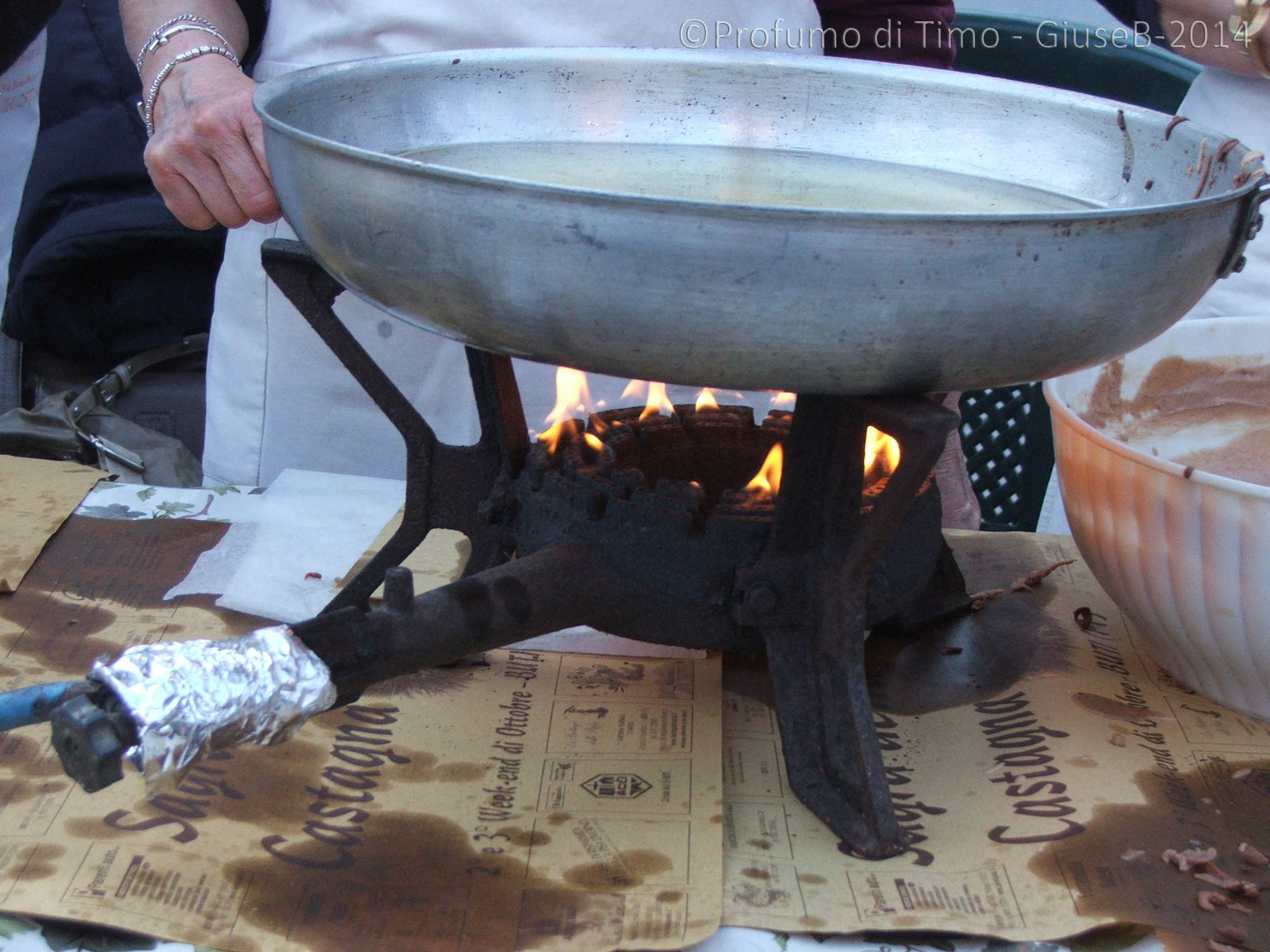 frittelle e cialde di neccio della tradizione butese  (3)