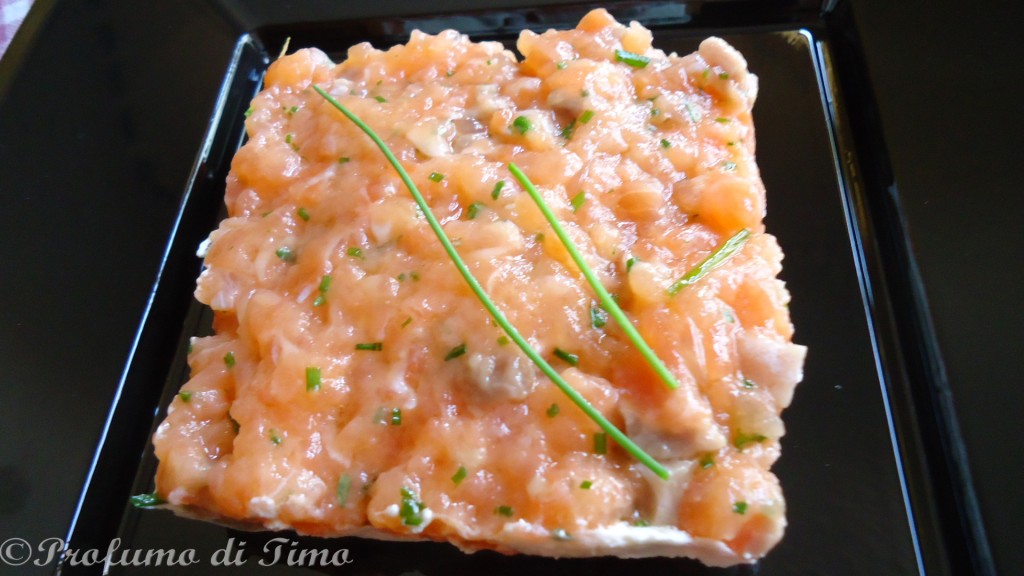 Tartare di Salmone con ginger ed erba cipollina. Stasera cucina Lui.